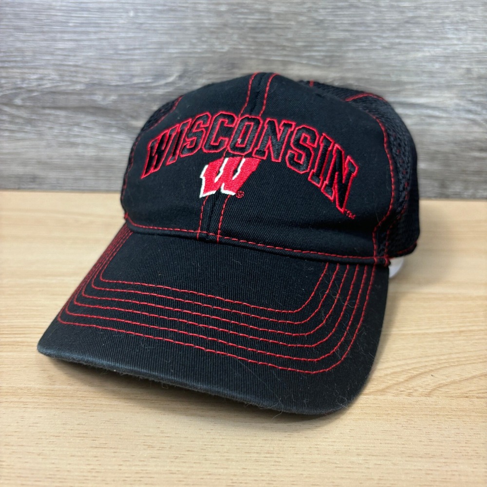 Wisconsin Badgers Hat Fitted Black Red‎ Mesh Back Champion